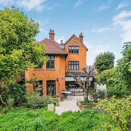 The Vicarage By Hostara Homes, A Luxury 4 Bedroom Designer In Highgate, Perfect For Families And Groups * London