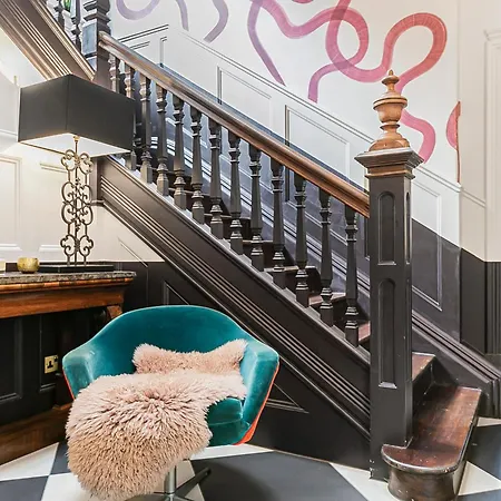 The Vicarage By Hostara Homes, A Luxury 4 Bedroom Designer In Highgate, Perfect For Families And Groups Apartment London