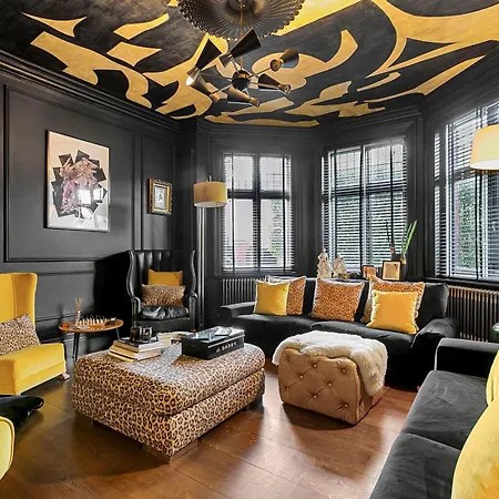 The Vicarage By Hostara Homes, A Luxury 4 Bedroom Designer In Highgate, Perfect For Families And Groups *