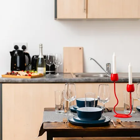 1br Stylish Flat By Hostarahomes, Near Liverpool Street, Prime Location, Sleeps Up To 4 *