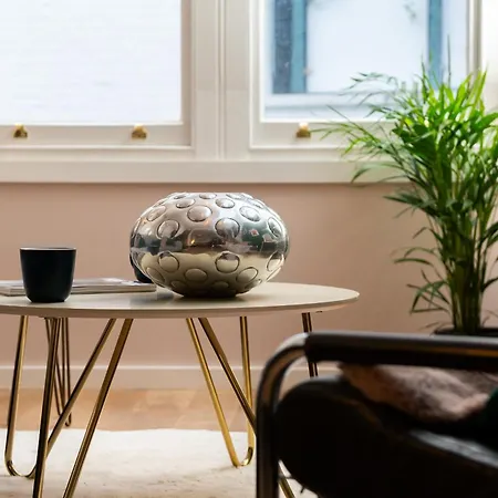 Apartment 1br Stylish Flat By Hostarahomes, Near Liverpool Street, Prime Location, Sleeps Up To 4 London