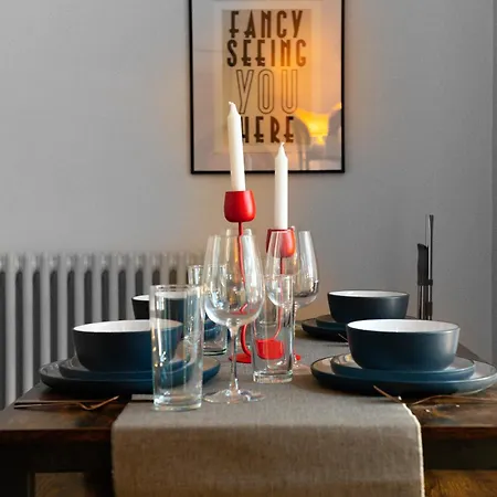 1br Stylish Flat By Hostarahomes, Near Liverpool Street, Prime Location, Sleeps Up To 4 Apartment *
