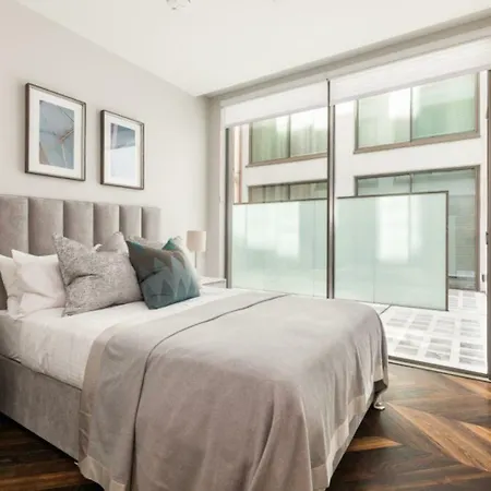 Modern Designer Central Leicester Square And Covent Garden Sleeps 6 * London