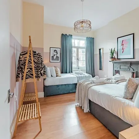 Cosy , Haven And Spacious 公寓 伦敦