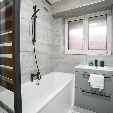 Hackney Haven 3br In Clapton *