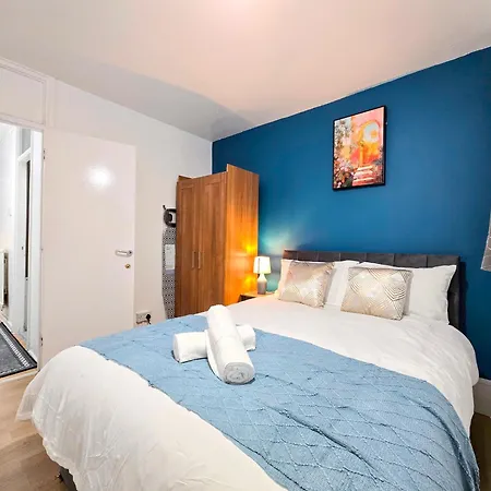 Comfy 3br Flat In The Perfect For Long Apartment London