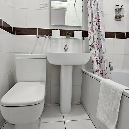 Newly Renovated & Ensuite Rooms! - Camberwell 公寓 *