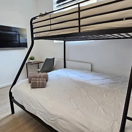 Newly Renovated & Ensuite Rooms! - Camberwell