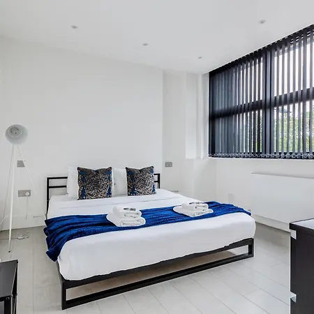Modern & Bright 1br Flat In Hanwell, Free Parking *