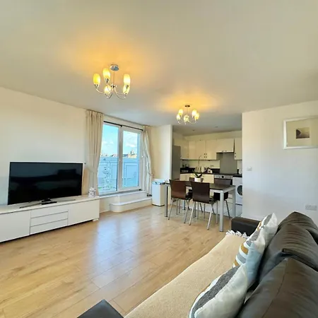 Apartment Ttsa - 2 Bedroom Apartment-croydon - Mayday Hospital Croydon