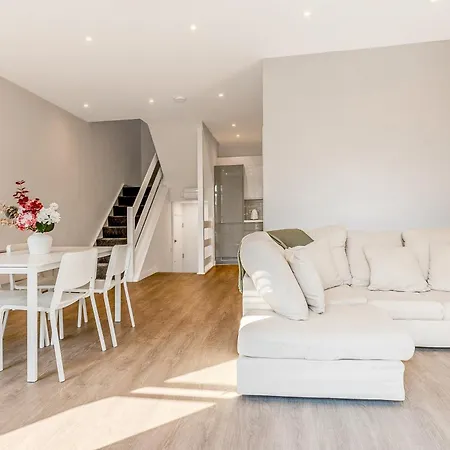 Apartment Bright 3br Duplex Flat With A Terrace In Clapham