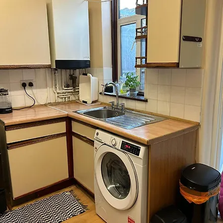Holiday home Cozy Stratford Retreat Near London