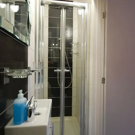 St 4 - Cosy, Modern N4 - 11mins Tube Apartamento