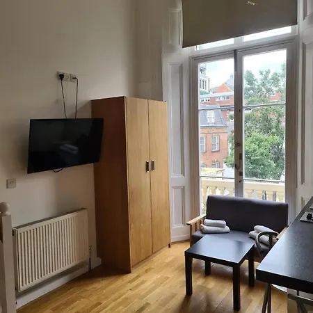 Hyde Park Executive 4*
