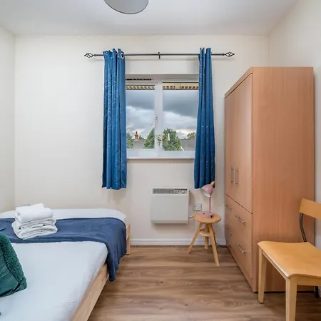 Apartment Cozy 2 Bed Flat Walking Distance From Excel *