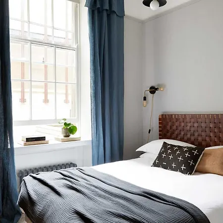 Apartment Stunning 1 Bedroom Minutes From Angel Tube London