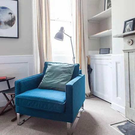 Traditional In Fitzrovia Near Oxford Street London