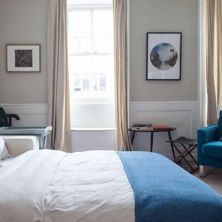 Traditional In Fitzrovia Near Oxford Street Apartment London