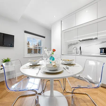 Apartment Stunning Hyde Park