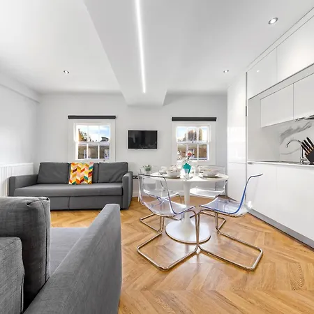 דירה Stunning Hyde Park לונדון