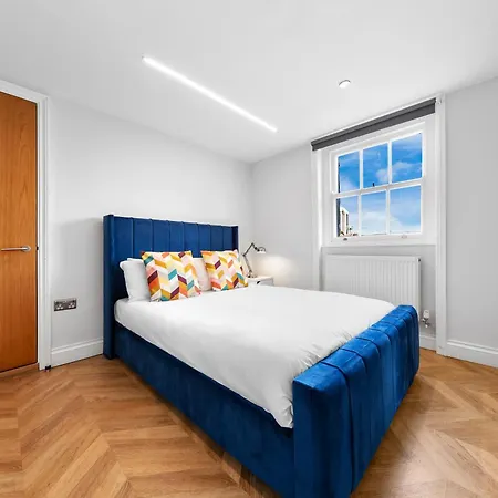 Apartment Stunning Hyde Park