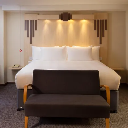 Tavistock Hotel 3*