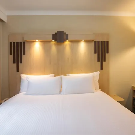 Tavistock Hotel 3*