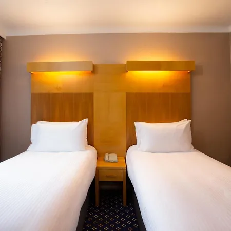 Tavistock Hotel 3*
