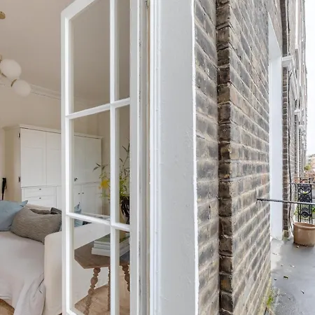 Beautiful & 1 Bedroom Flat In Clerkenwell London