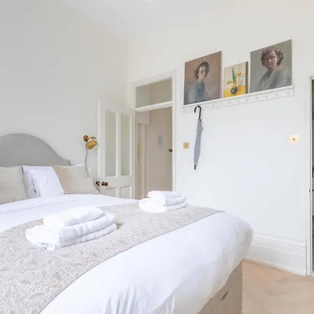 Beautiful & 1 Bedroom Flat In Clerkenwell London