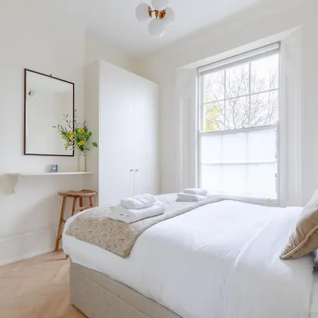 Beautiful & 1 Bedroom Flat In Clerkenwell Apartment