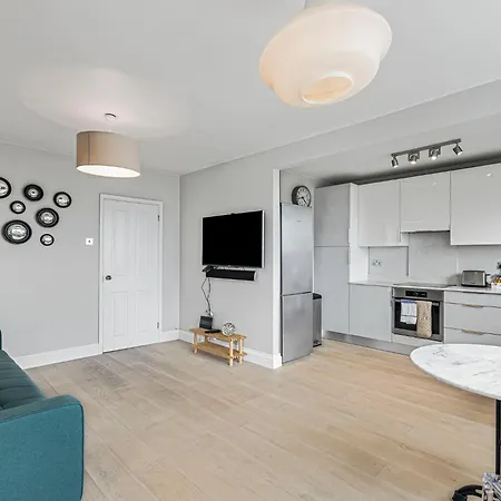 Apartment Pass The Keys - Stylish Flat With View In West Central London