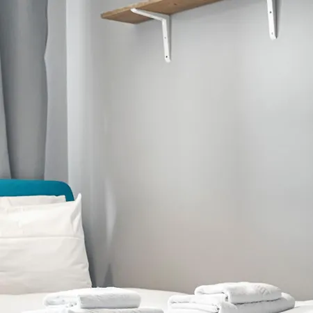 Pass The Keys - Stylish Flat With View In West Central