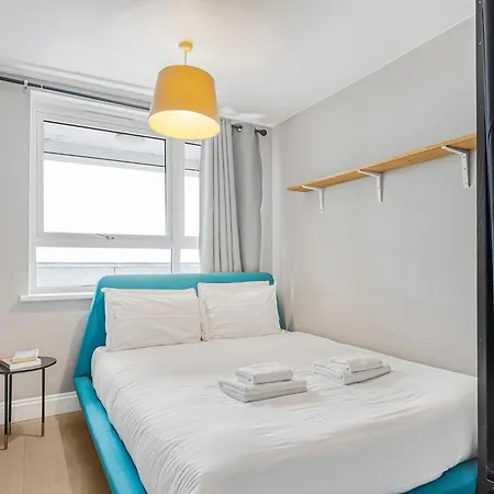 Pass The Keys - Stylish Flat With View In West Central * London