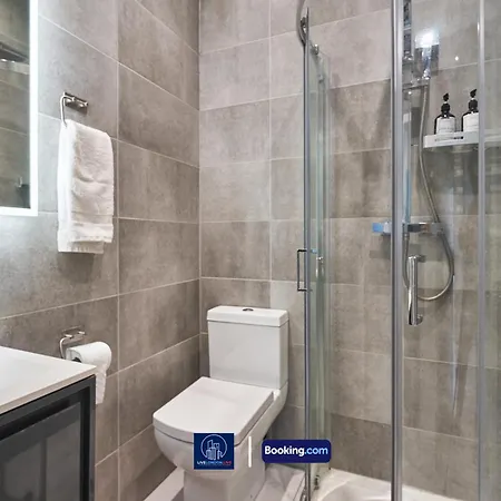 Last-minute Secure L Exclusive Offer L Delightful 2-bedroom In Tufnell Park L Sleeps Up To 5 Guests L By Live Short Lets & Serviced L Apartment London