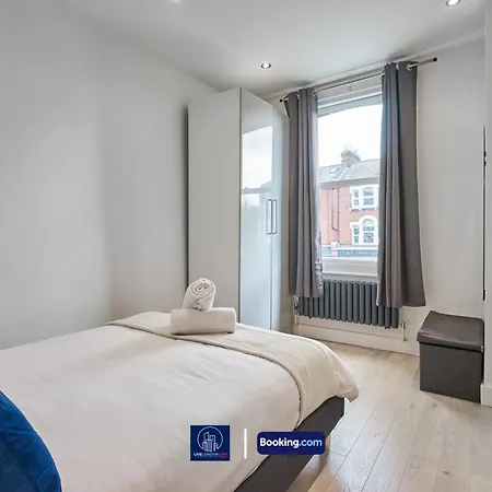 Apartment Last-minute Secure L Exclusive Offer L Delightful 2-bedroom In Tufnell Park L Sleeps Up To 5 Guests L By Live Short Lets & Serviced L London
