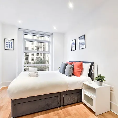 Apartment The Thamesview - Stylish 2 Bed Flat With Balcony