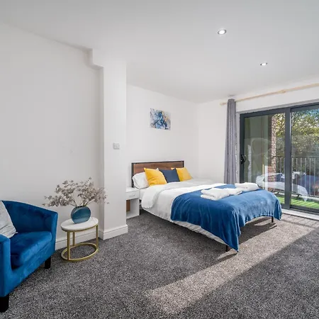 3 Bed By Canning Town Station Lägenhet *