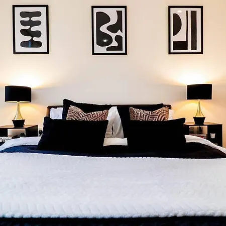 Apartment Premium Canary Wharf Flat - Long Offer London