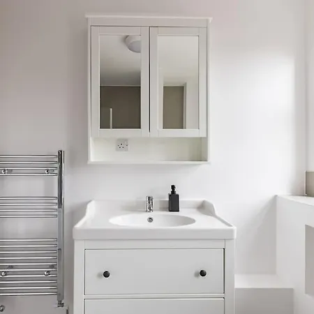 Apartment 4 Bed Penthouse In Shoreditch