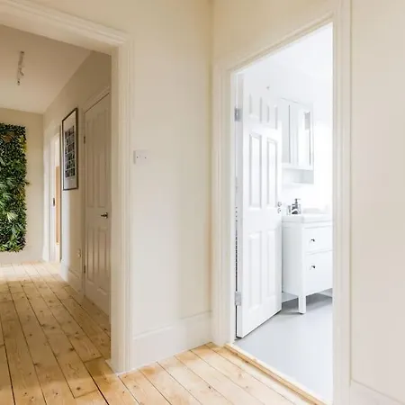 4 Bed Penthouse In Shoreditch Apartment *