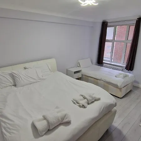 2 Bed Flat In Paddington London