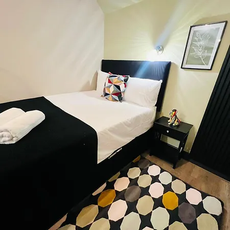 Caledonian Close To Camden & Kings Cross Penzion Londýn