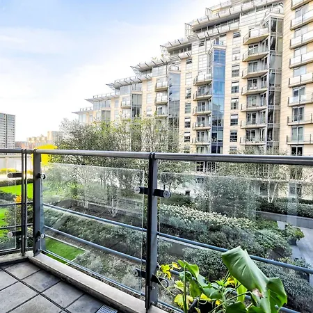 Apartment The Thamesview - Stylish 2 Bed Flat With Balcony
