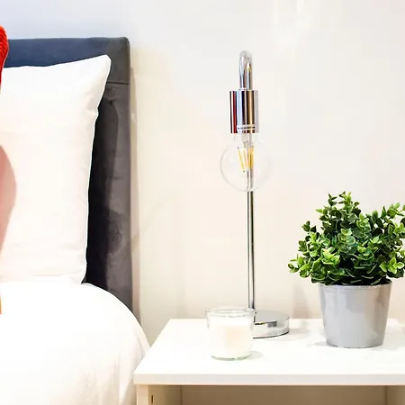 公寓 The Thamesview - Stylish 2 Bed Flat With Balcony