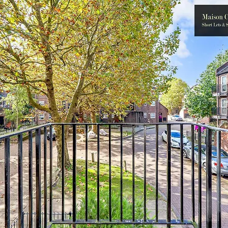 Weekly Or Monthly Stays, London, Stepney Green, 2bedroom Apt, Sleeps 6, Servcied By Maison Christo Short Lets & Serviced Accomdation London