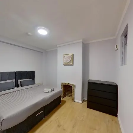 Grand 2 Bed * Belvedere