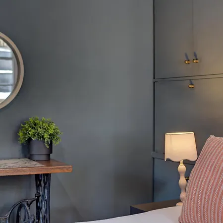 Stylish Flat In Shoreditch, Private Roof Terrace London