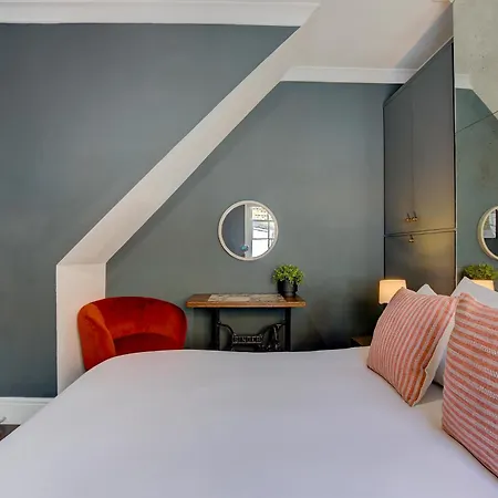 Stylish Flat In Shoreditch, Private Roof Terrace Apartment *