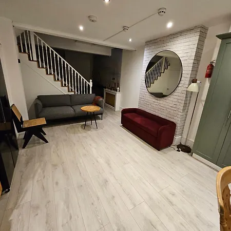 Haru Residence, 5bed Luxury House Villa London